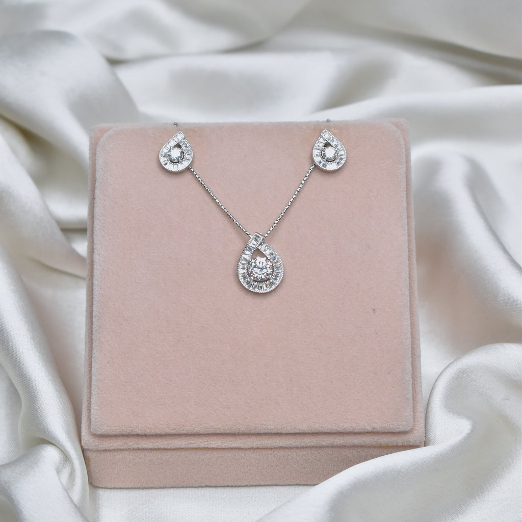 Crystal Cut Pendant Set