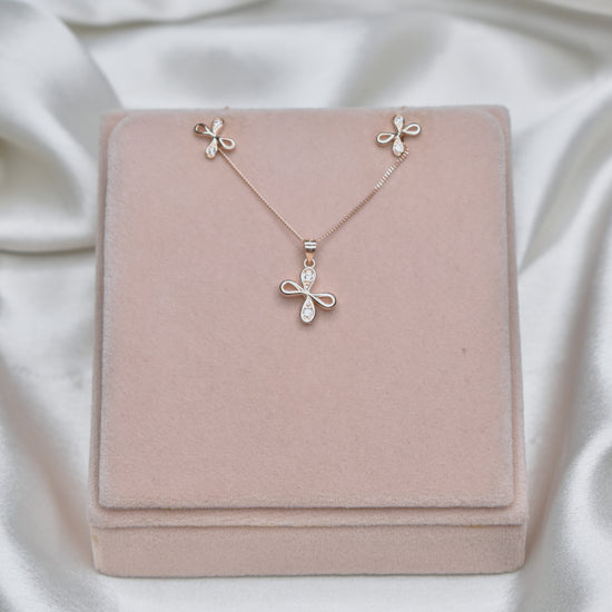 Tiny Triton Pendant Set