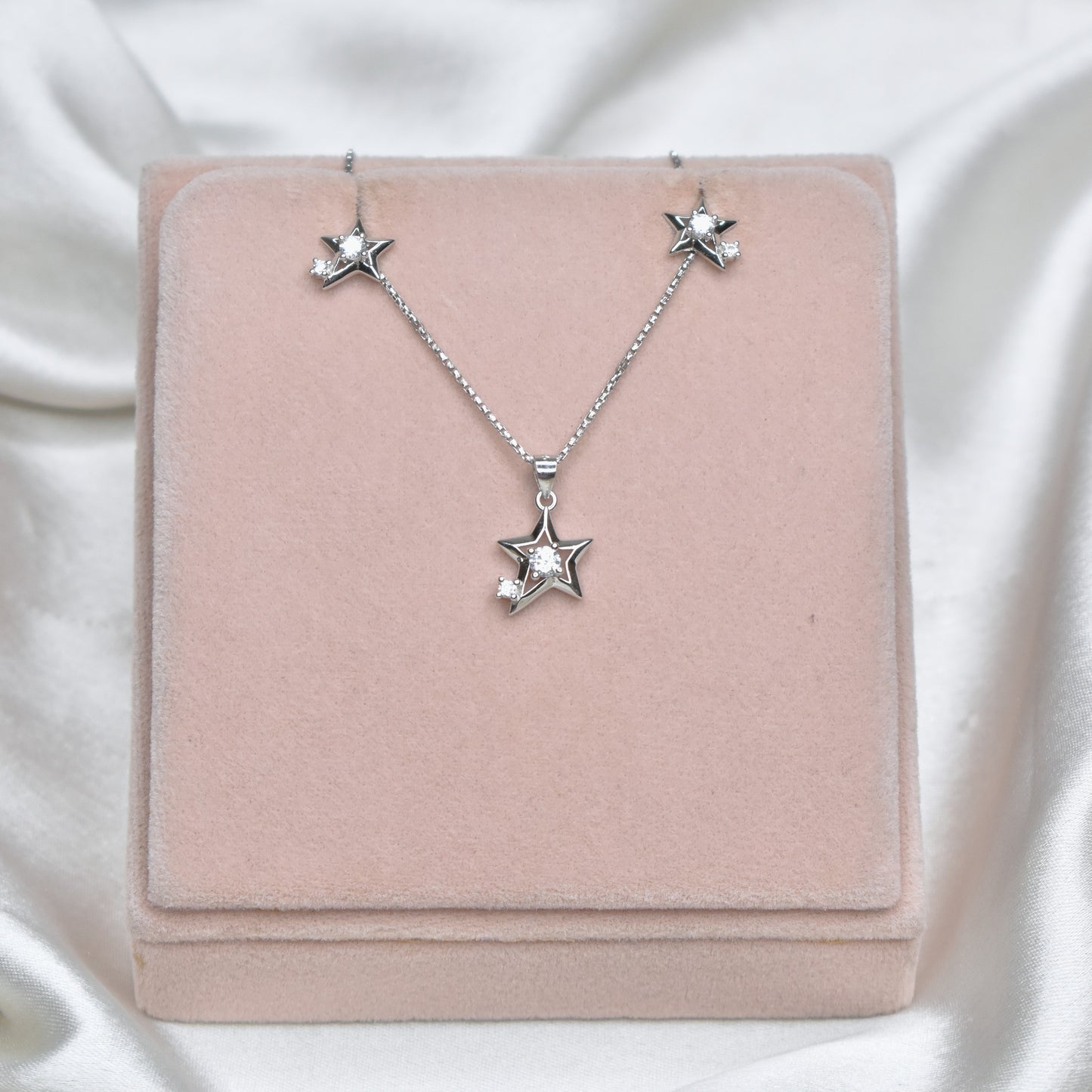YK2 Star Pendant Set