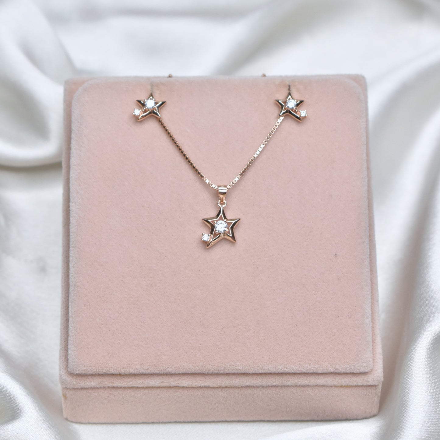 YK2 Star Pendant Set