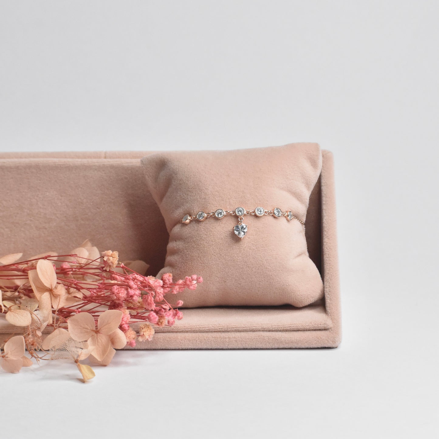 Diamond Hearts RoseGold Bracelet