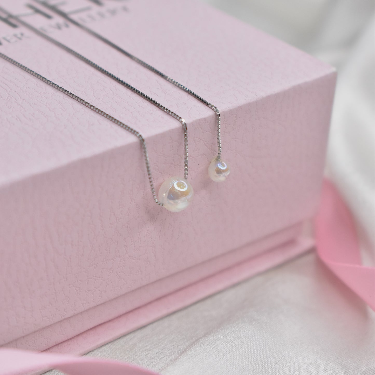 Pearl Hanging Necklace