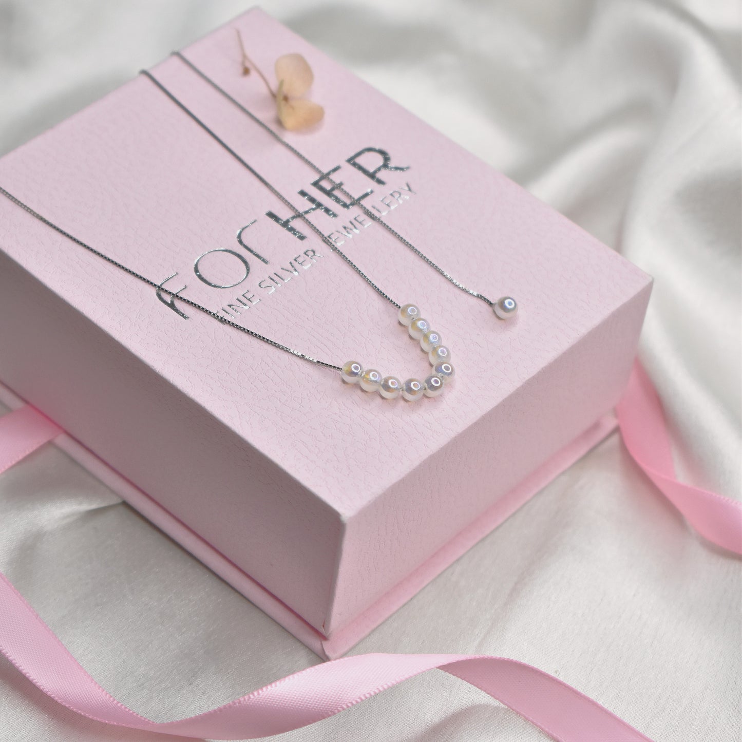 Pearl chain Necklace