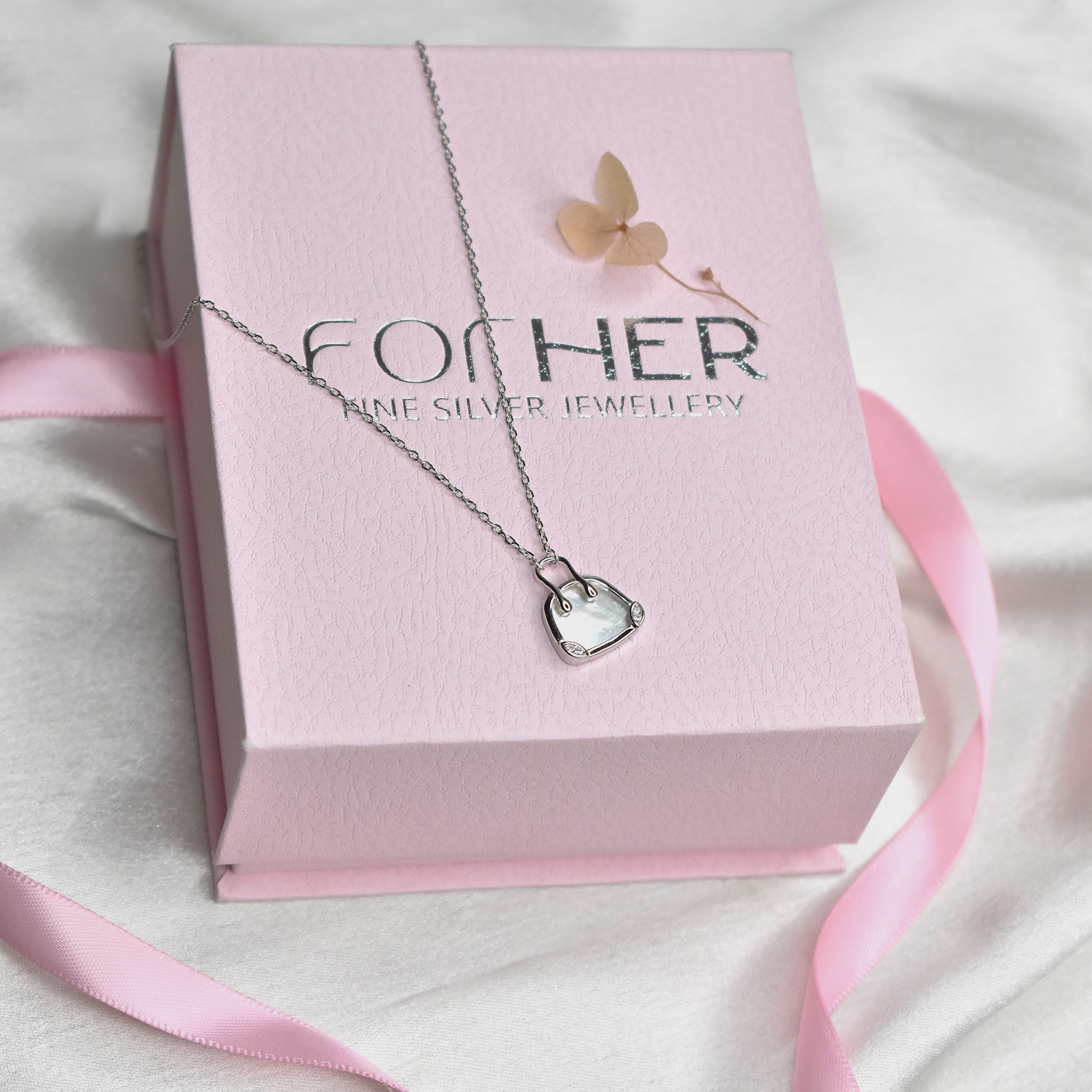 MOP Bag Pendant Chain