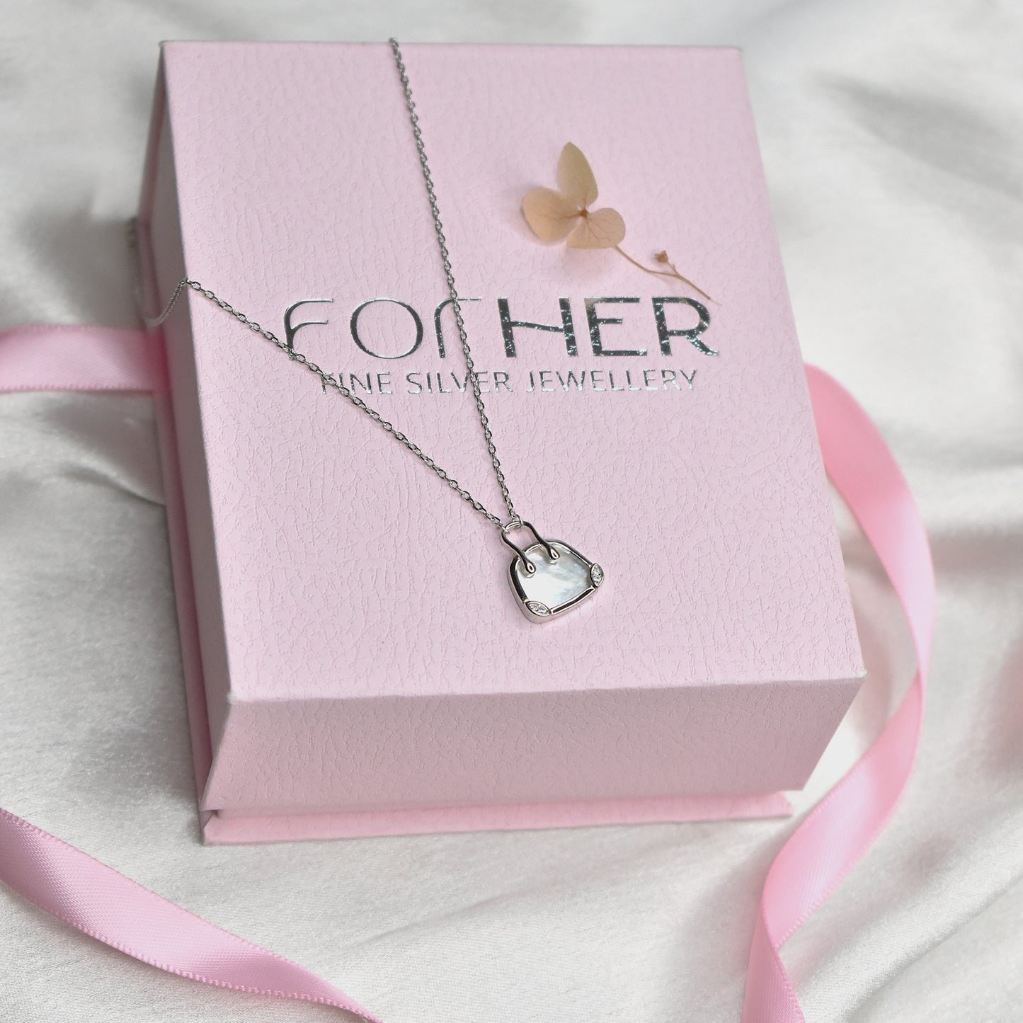 MOP Bag Pendant Chain