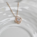 Flora Pendant Chain