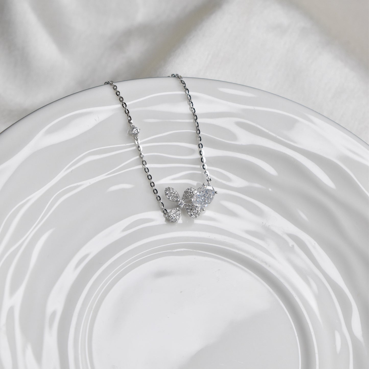 Tui Et Moi Flora Necklace