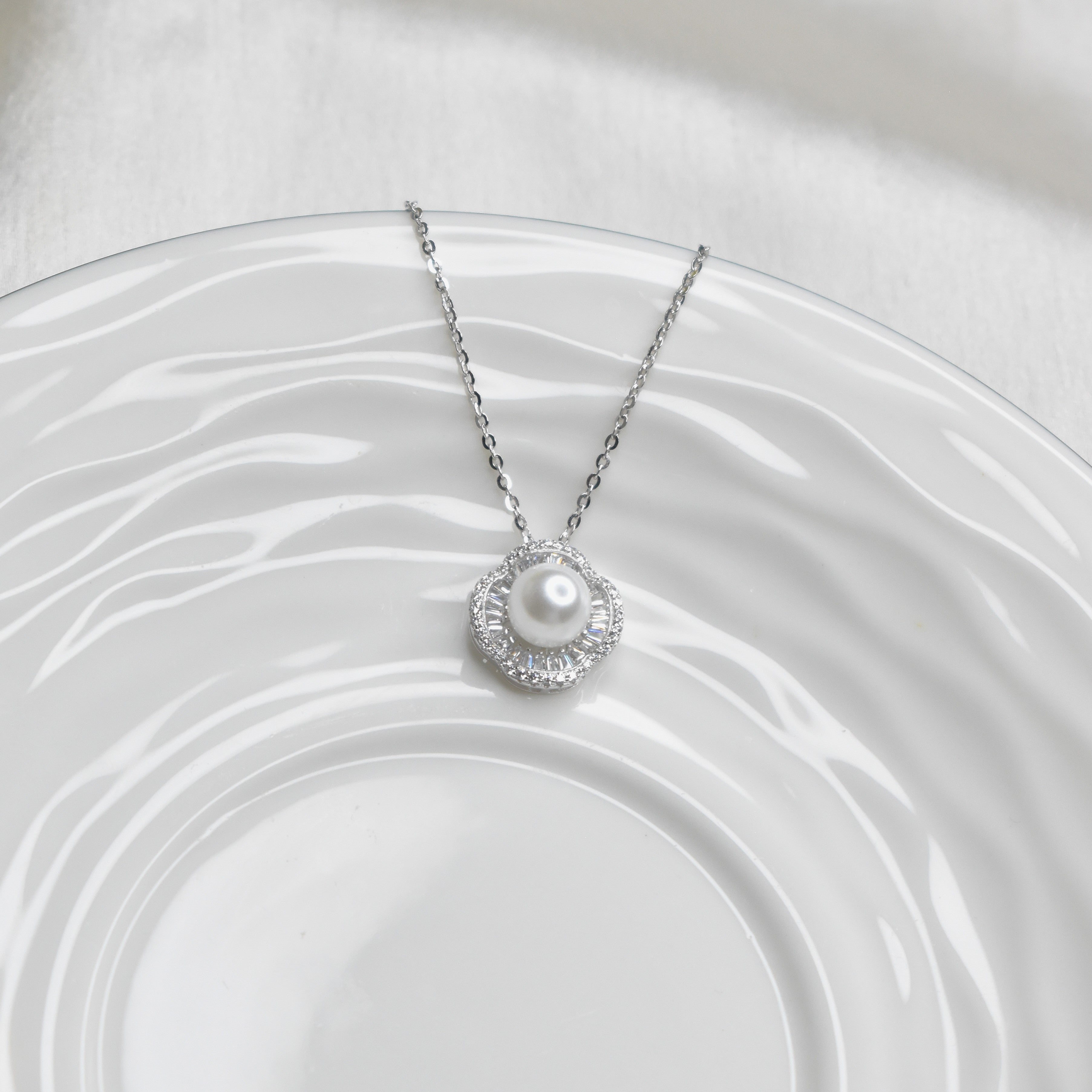 Pearl Bloom Necklace