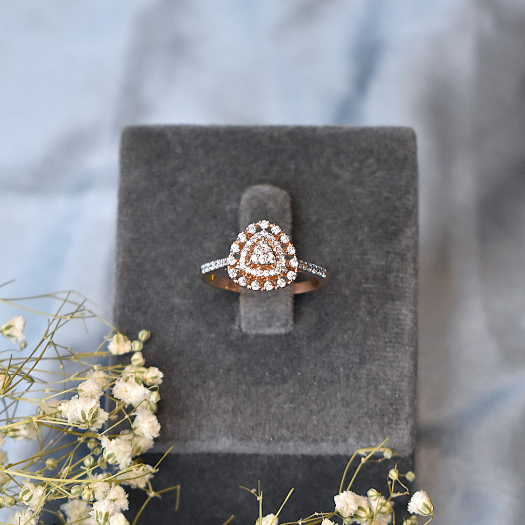 NIA Small Triangle Ring
