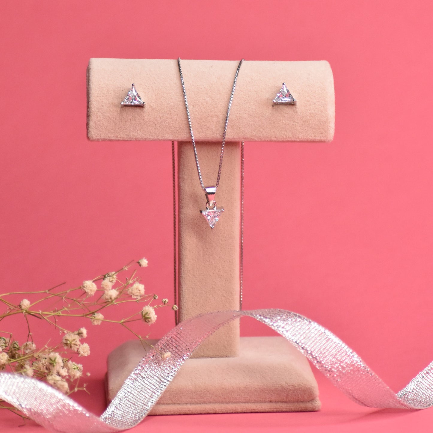 Cute Triangle Silver Pendant Set