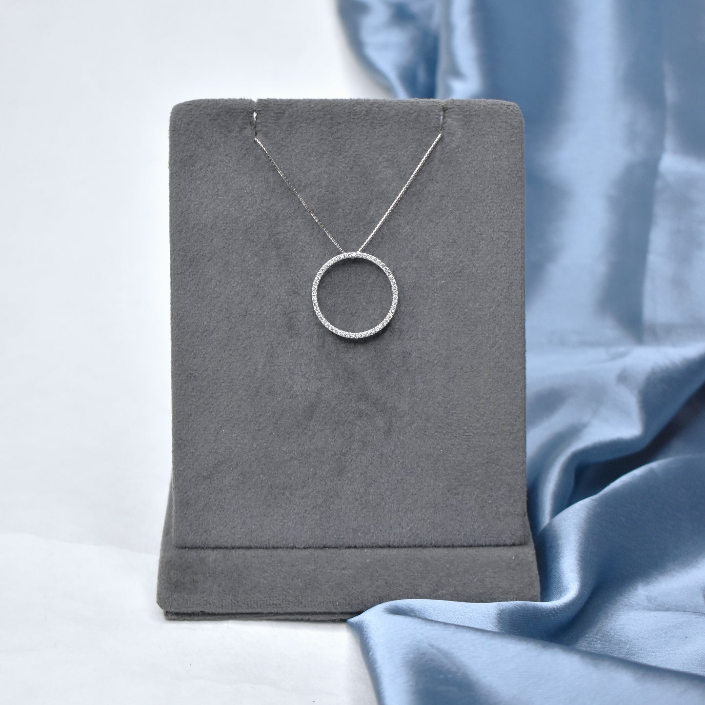 NIA Circular Necklace