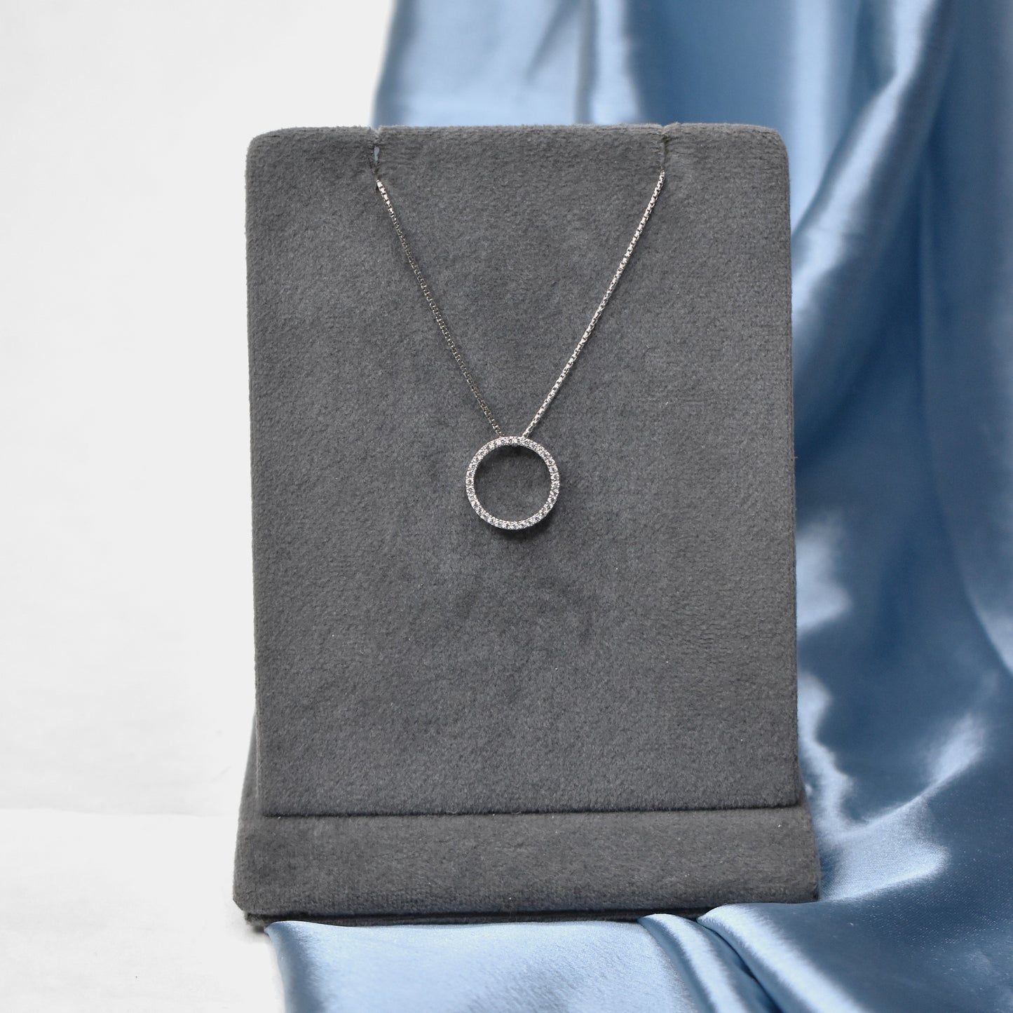 NIA Circular Necklace