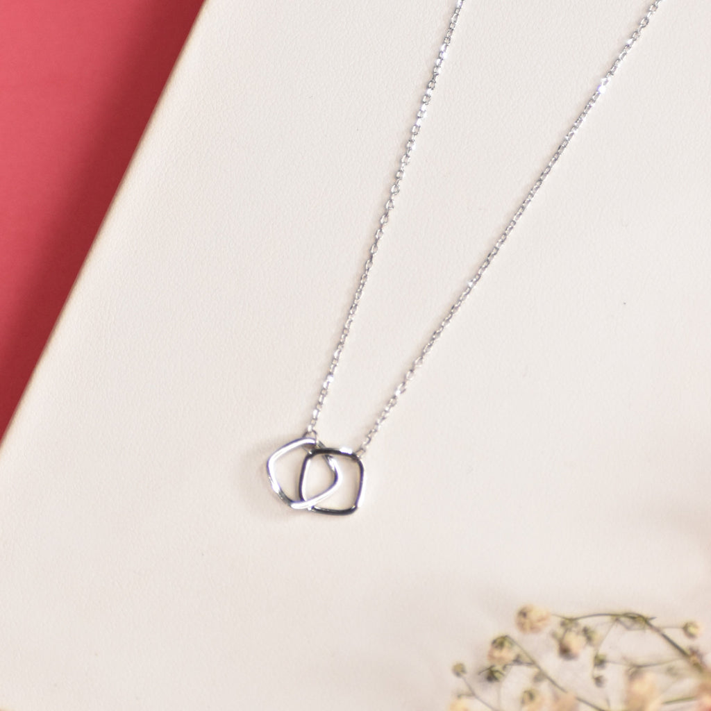 Entangled Dual Color Pendant Chain