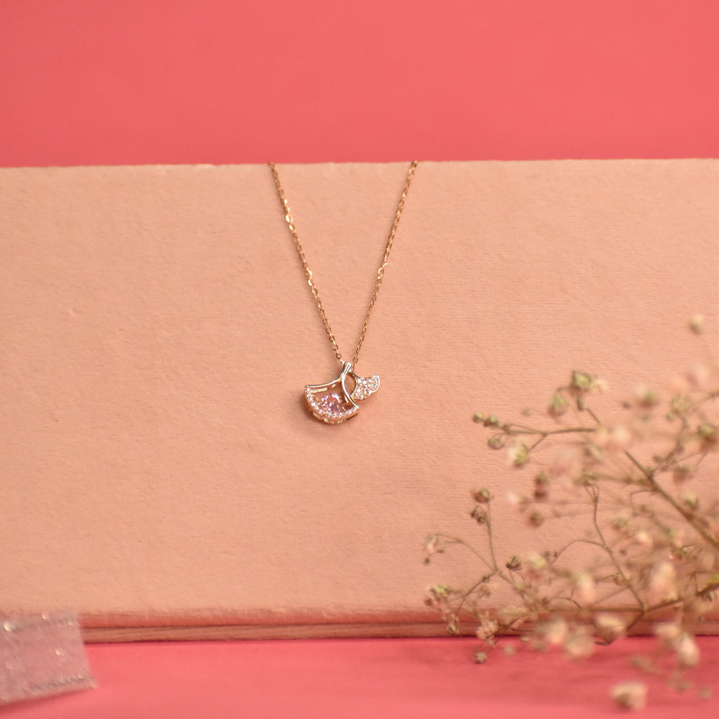 Newly Bloomed Rosegold Pendant Chain