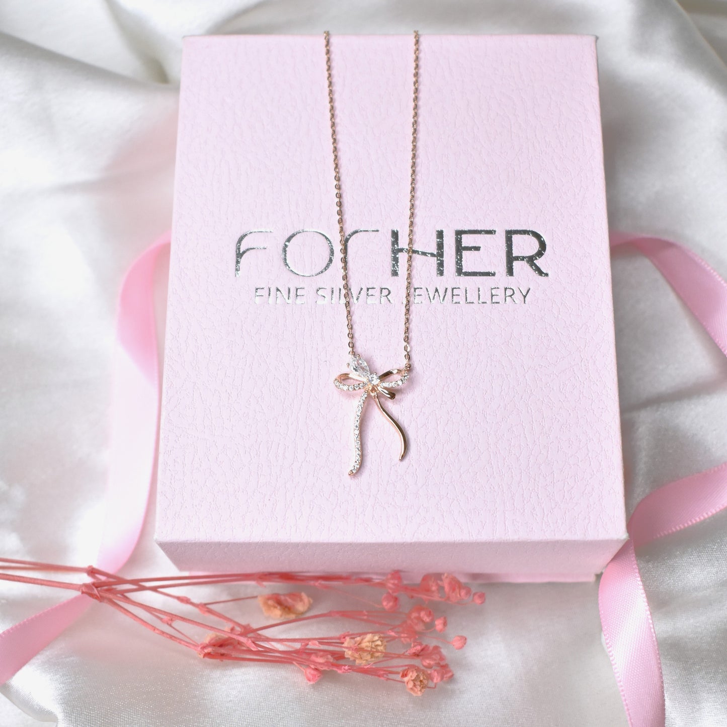 Dangling Bow Necklace