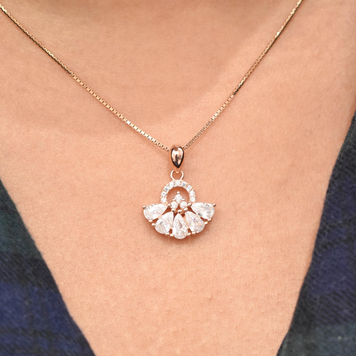 Lotus Rosegold Pendant Set