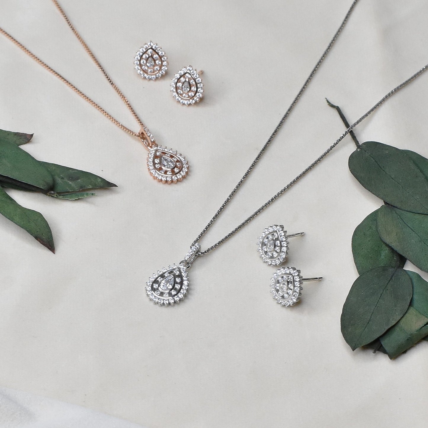 Tear Drop Pendant Set