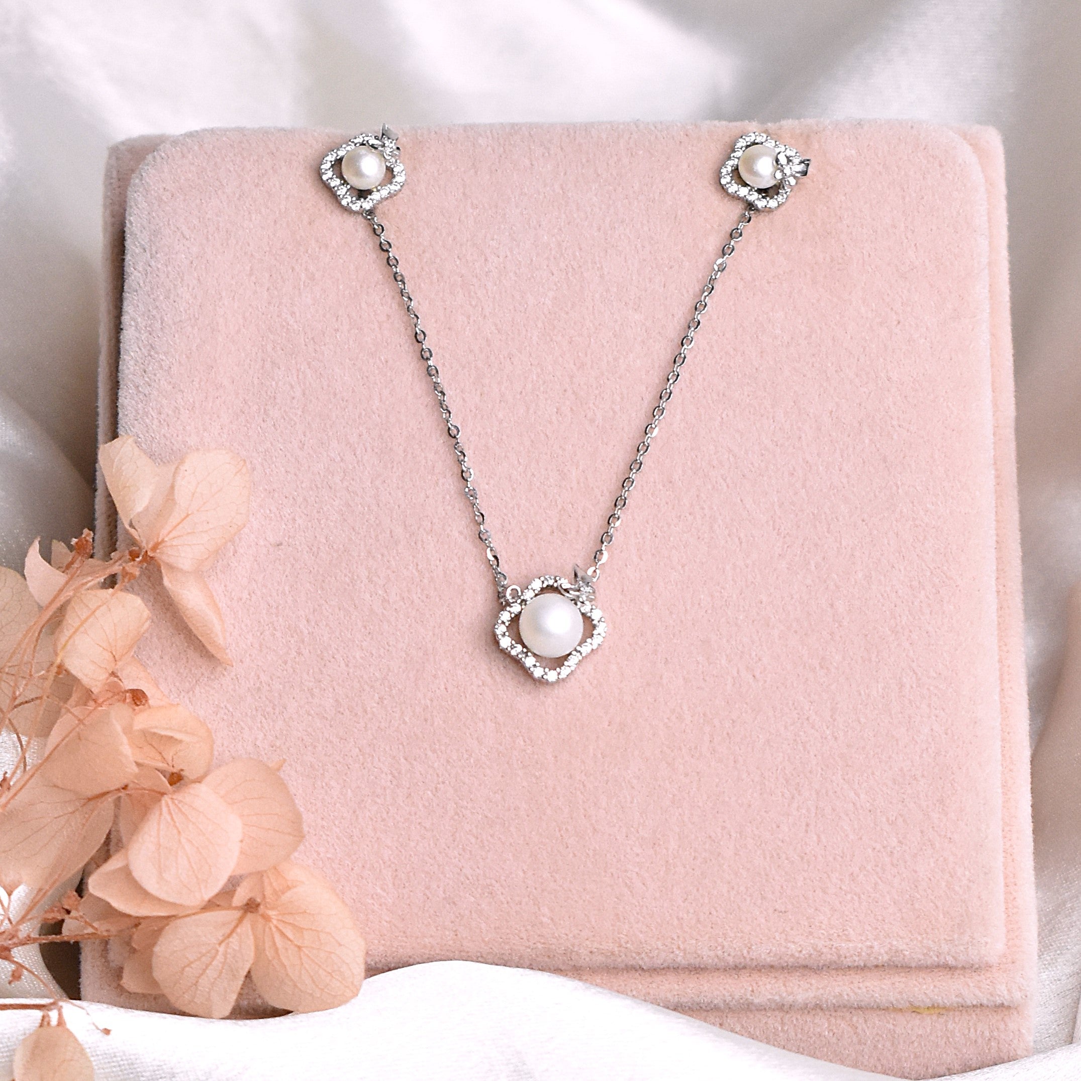 Pearl Ring Pendant Set