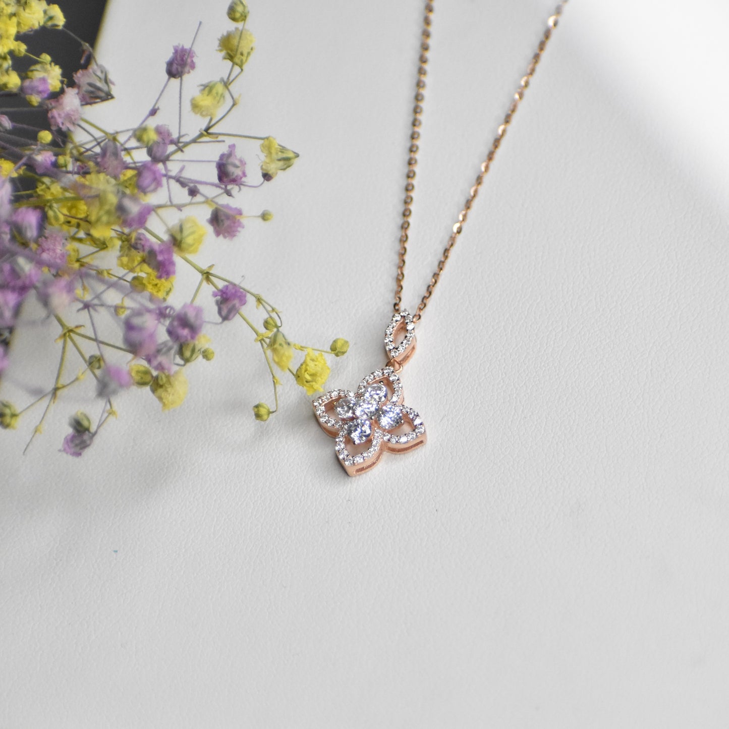 Floral Star Rosegold Pendant Chain