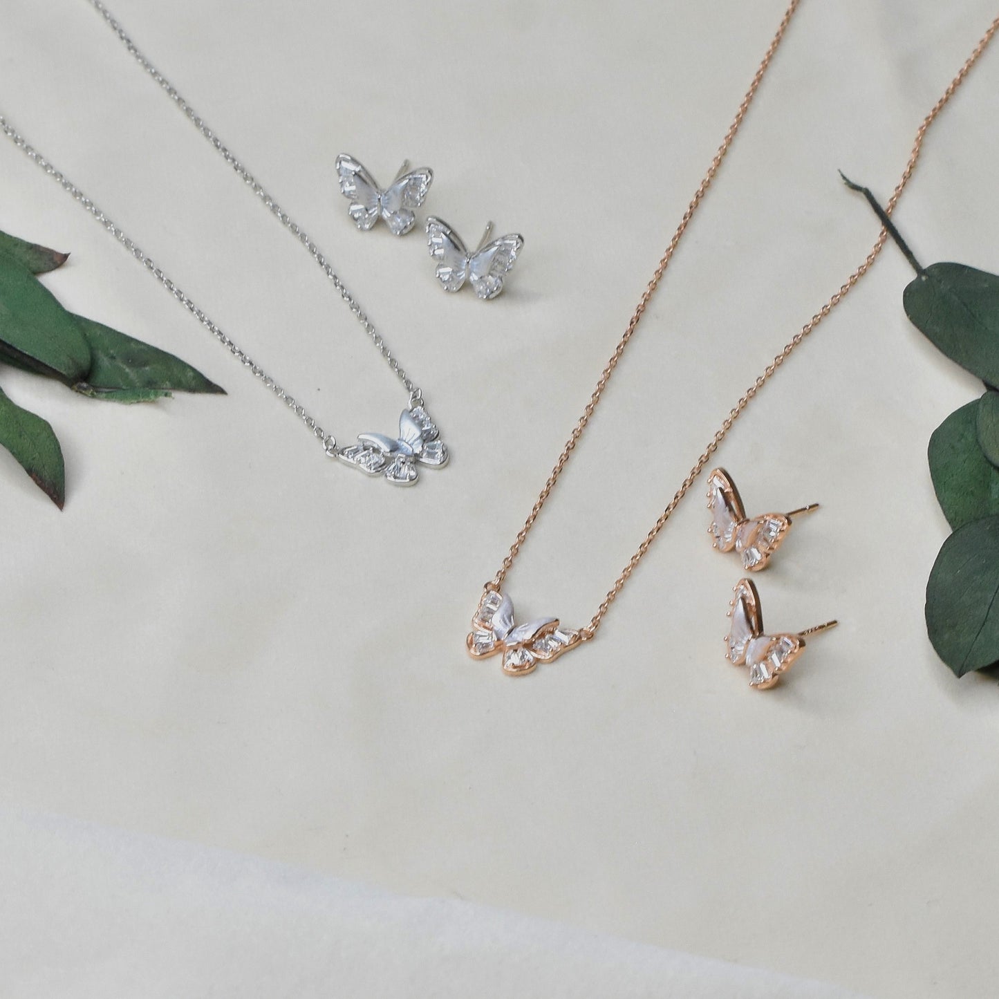 MOP Flutter Pendant Set