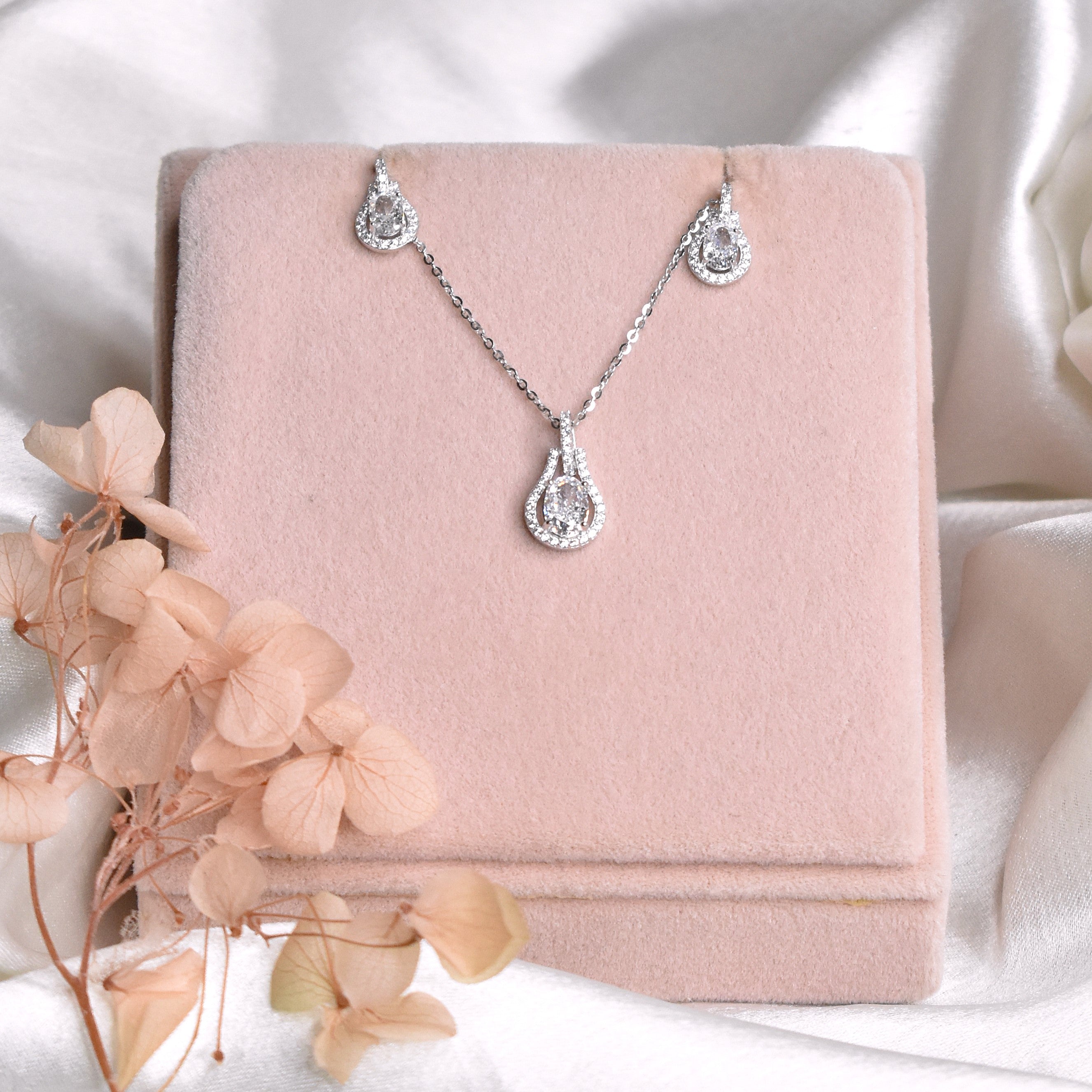Moonlit Pendant Set