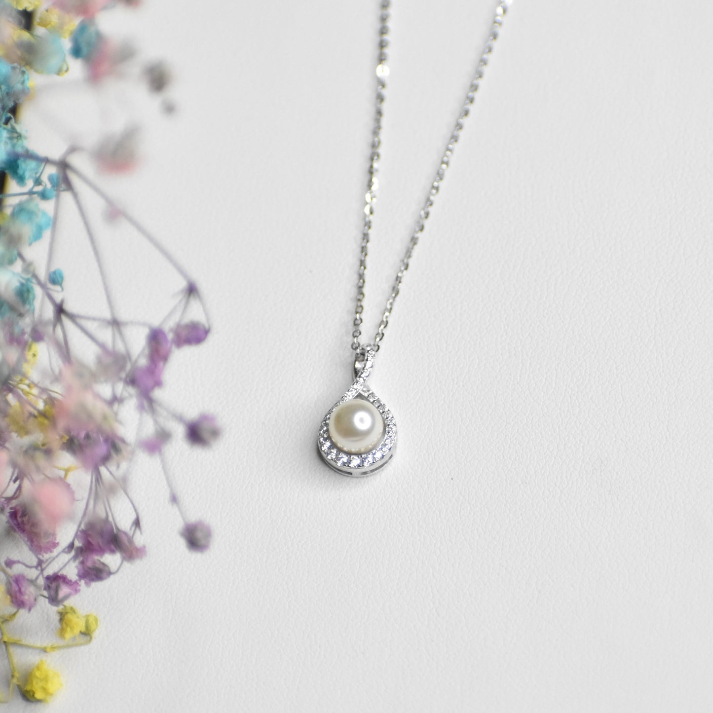 Droplet Pearl Sterling Silver Pendant Chain