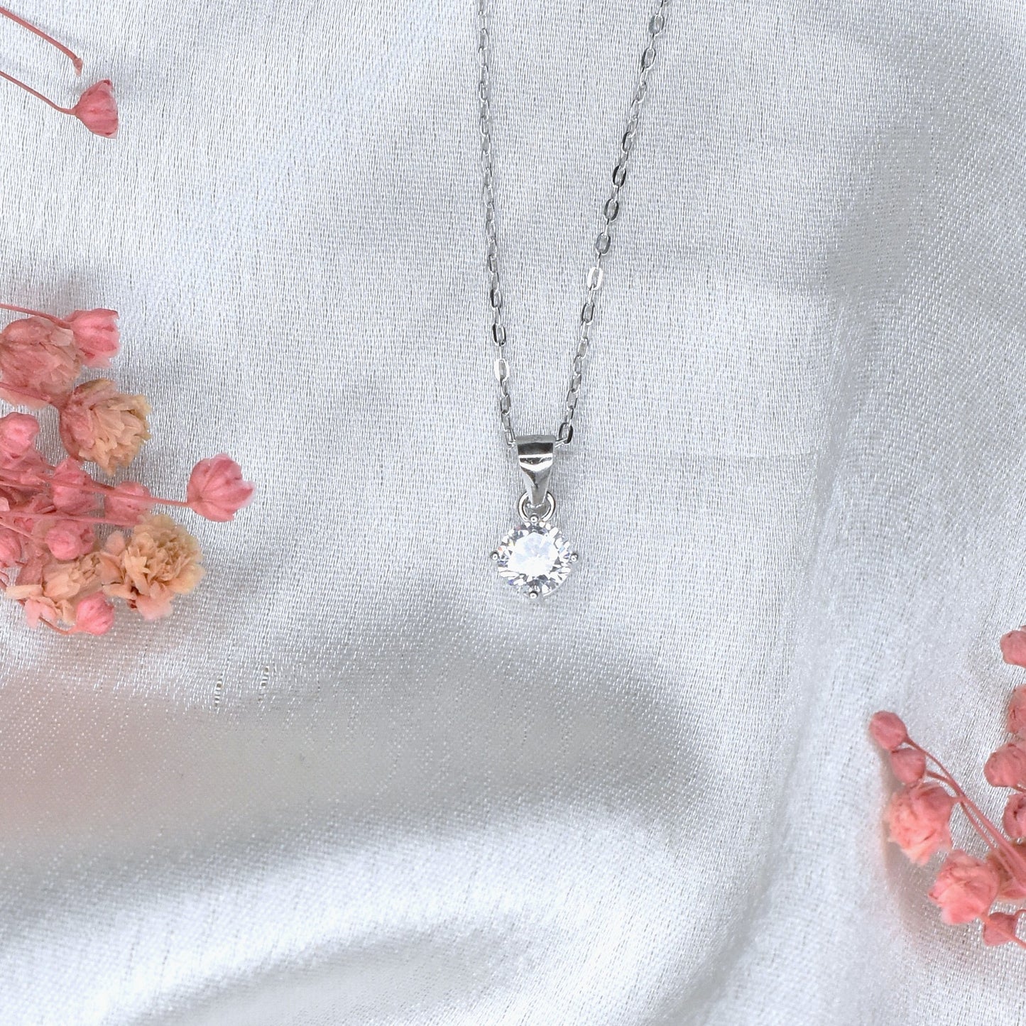 Simple Solitaire Necklace