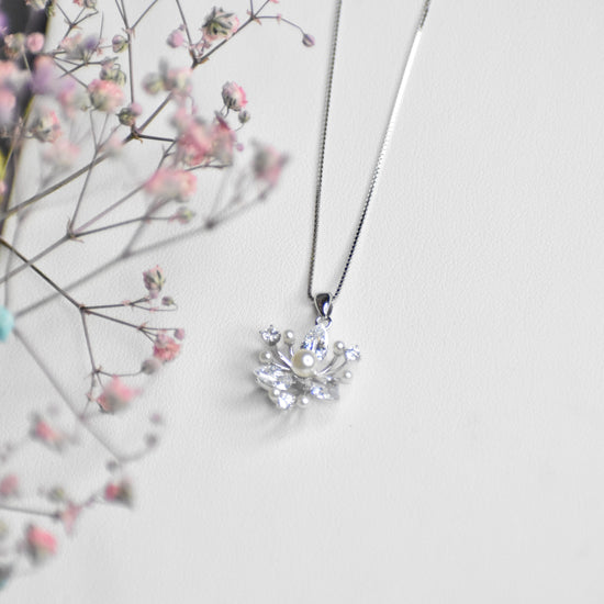 Bloomed Sterling Silver Flower Pendant Chain