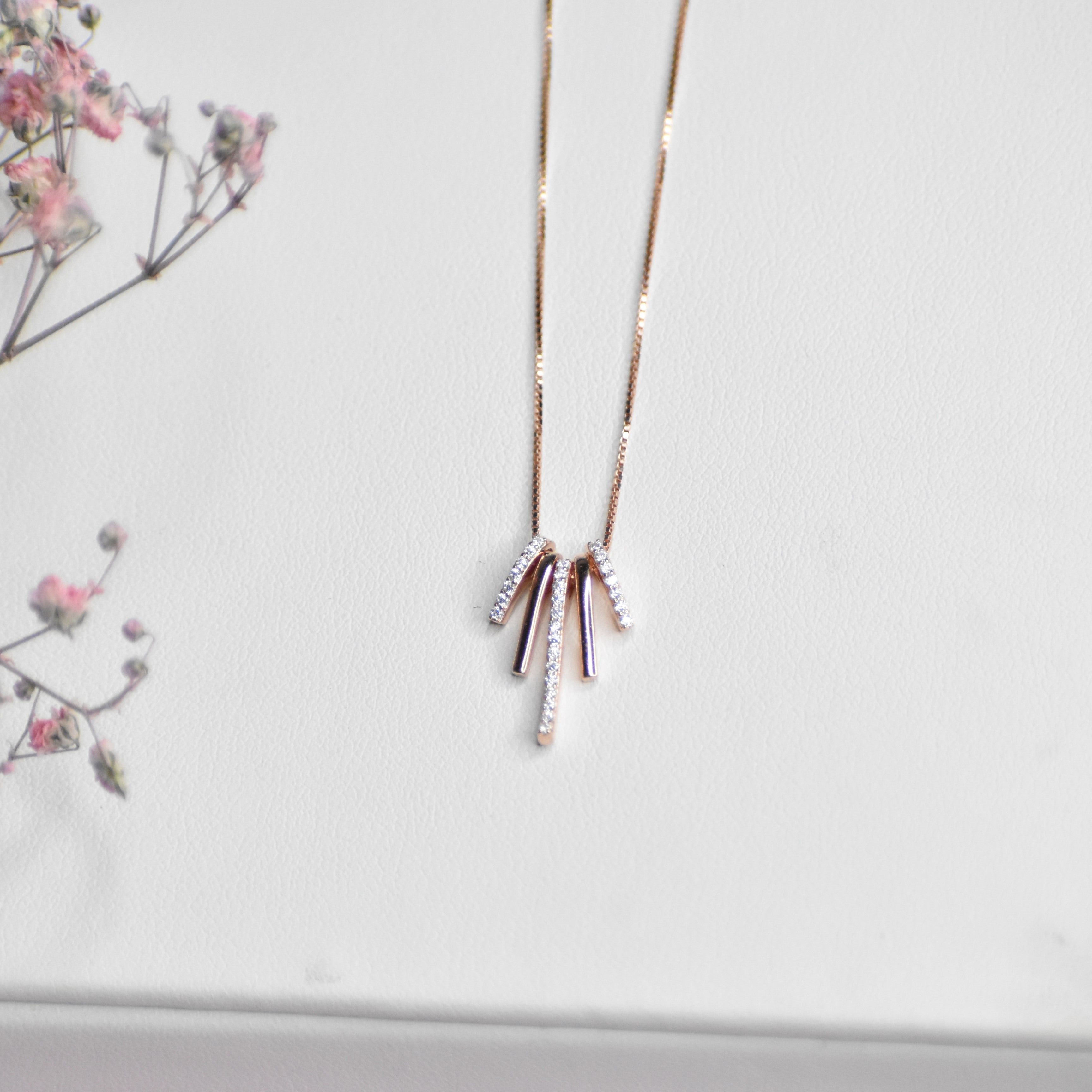 Coral Dual Colored Pendant Chain