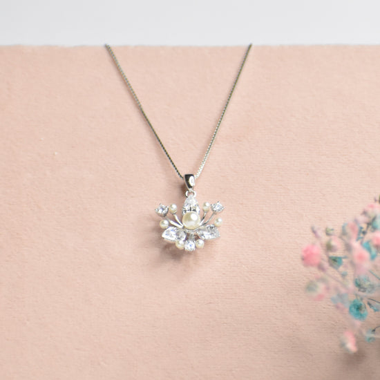 Bloomed Sterling Silver Flower Pendant Chain