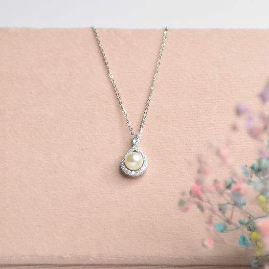 Droplet Pearl Sterling Silver Pendant Chain