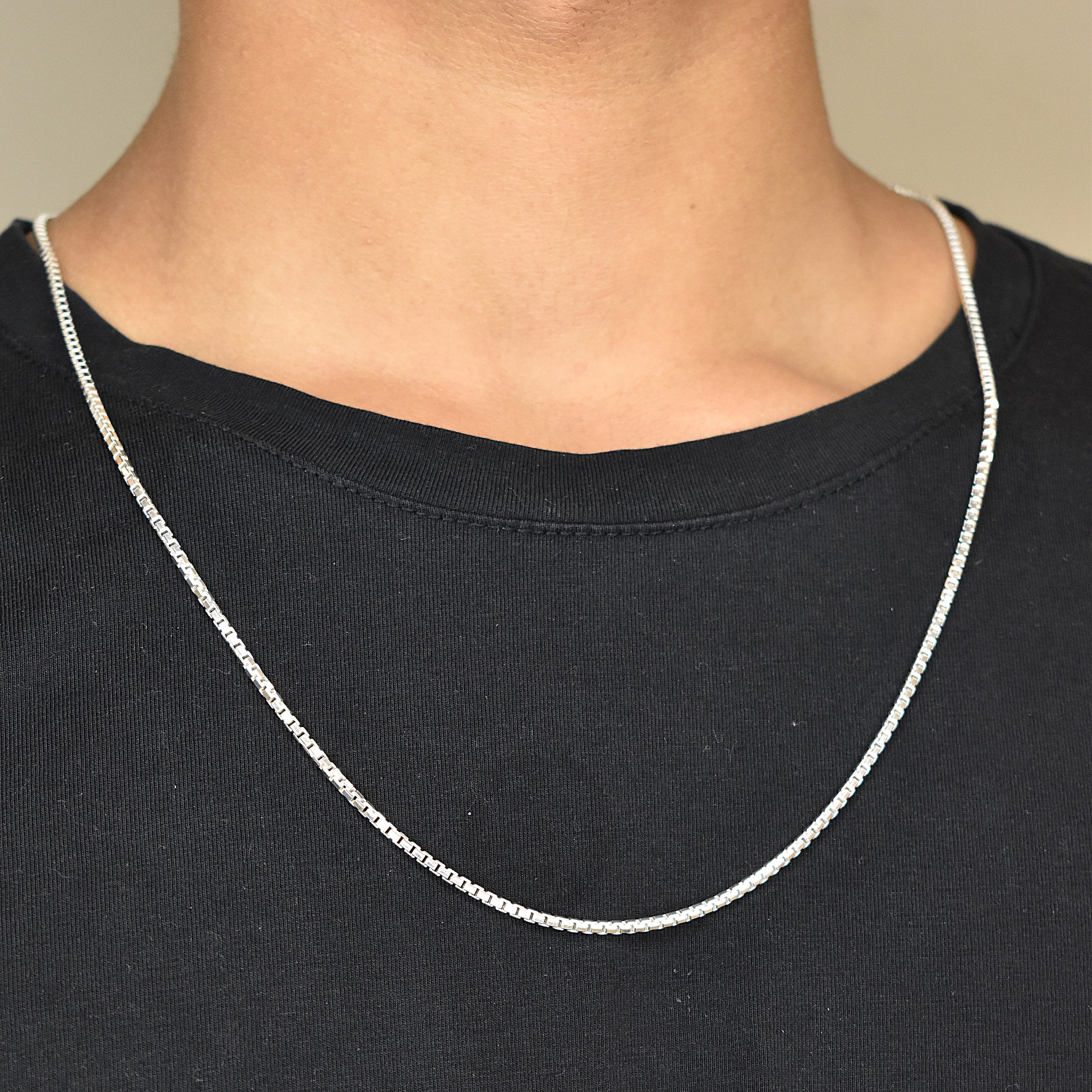 Minimal Men's Chain