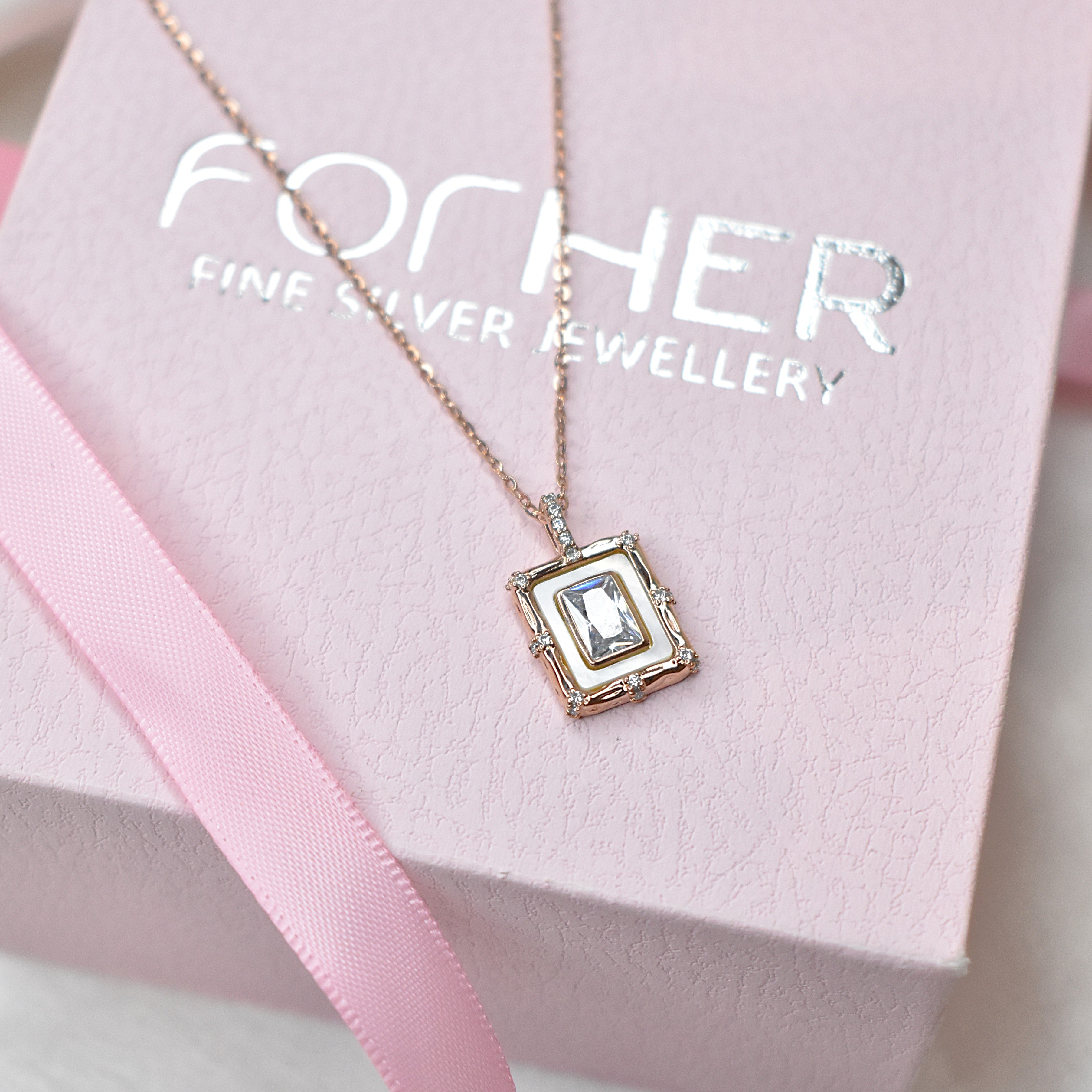 Reflection MOP Necklace