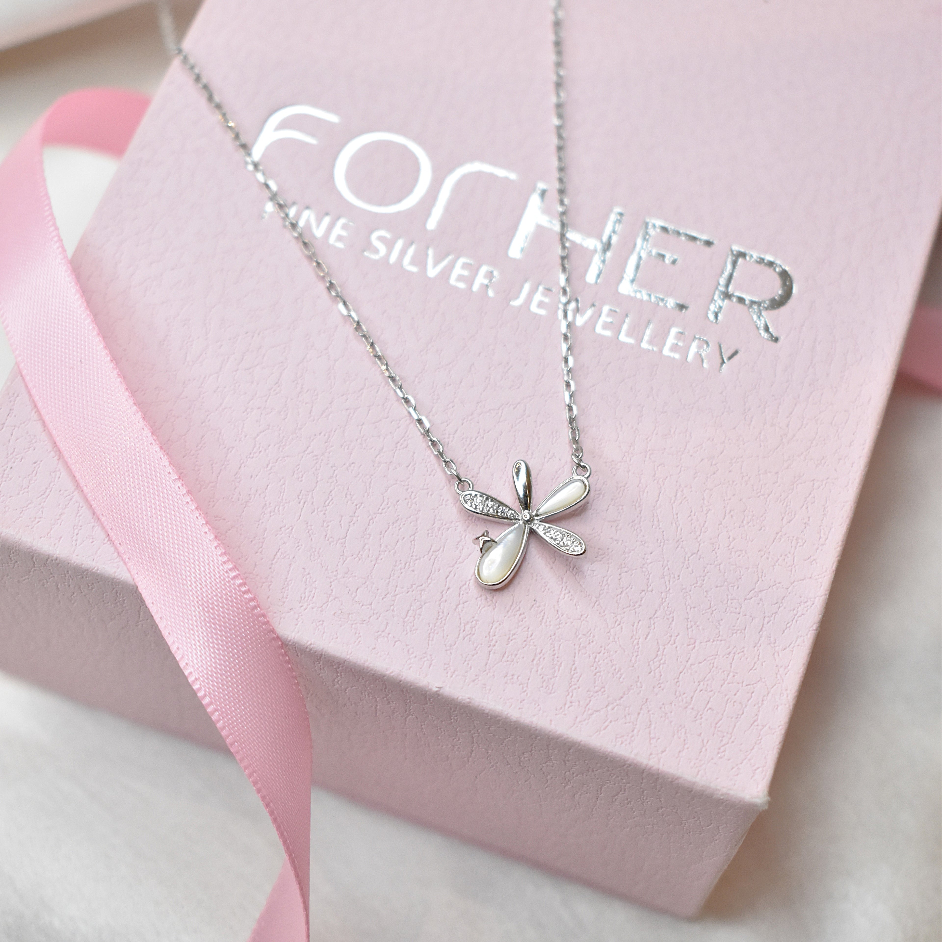 Floral MOP Necklace