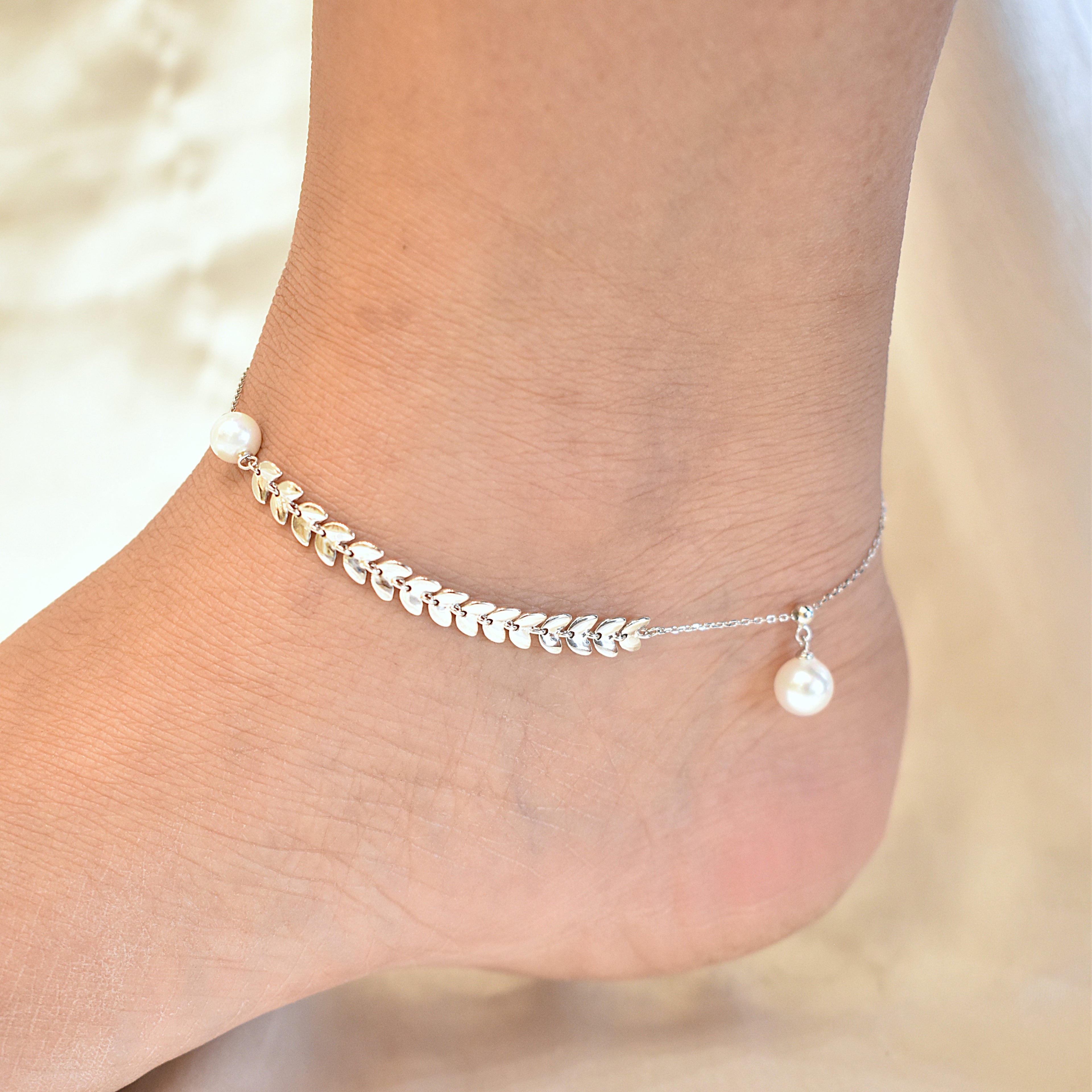 Pearlwing Anklet
