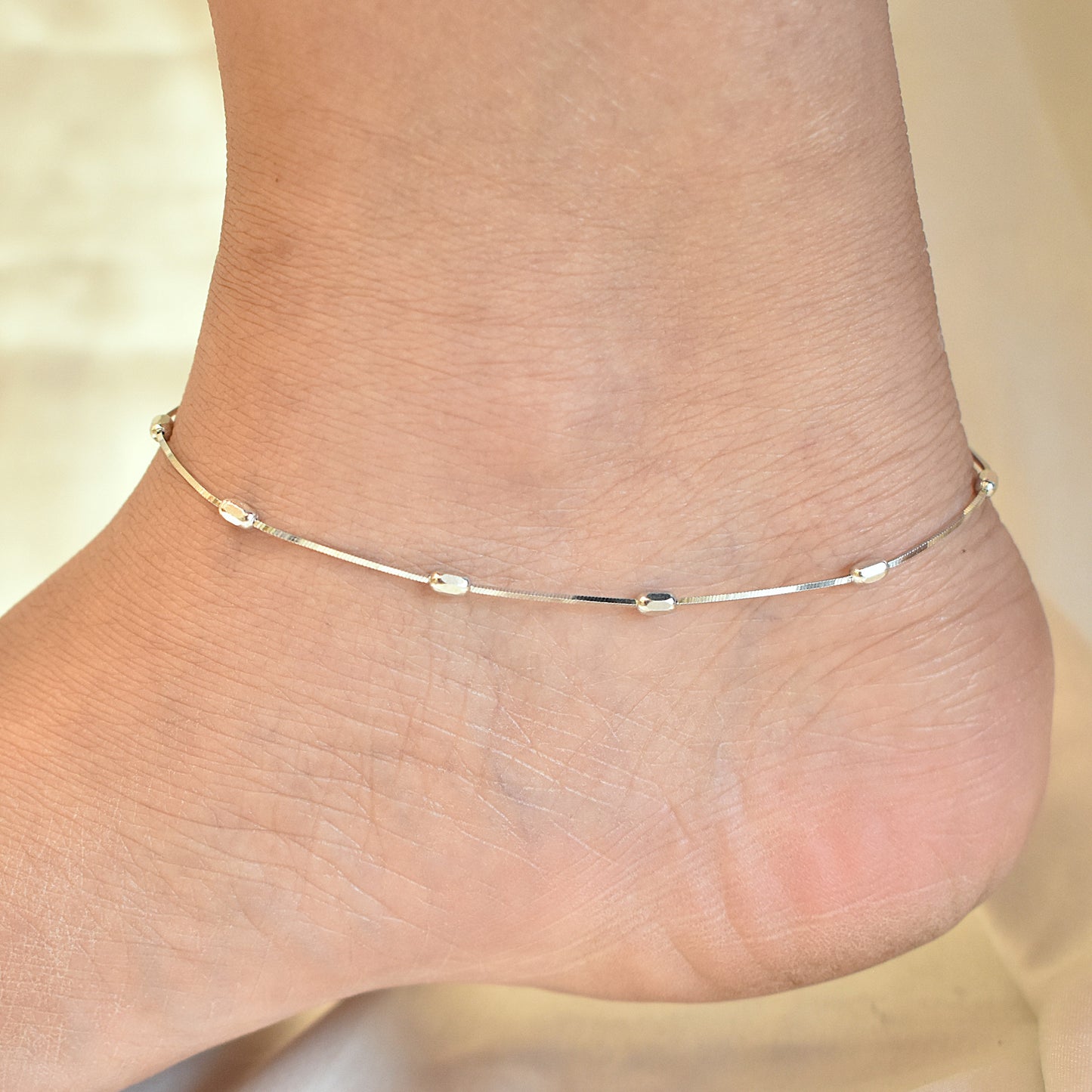 Minimal Sleek Silver Anklet