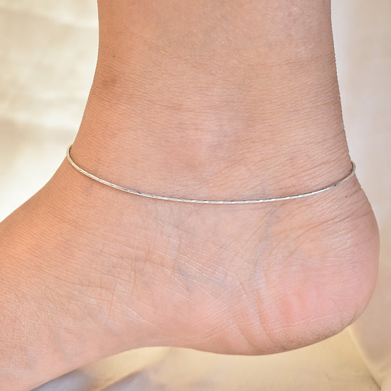Classic Sleek Anklet