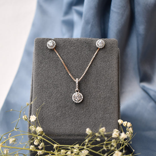NIA Solitaire Pendant Set