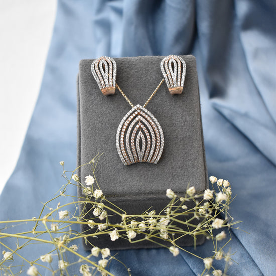 NIA Twilight Charm Pendant Set