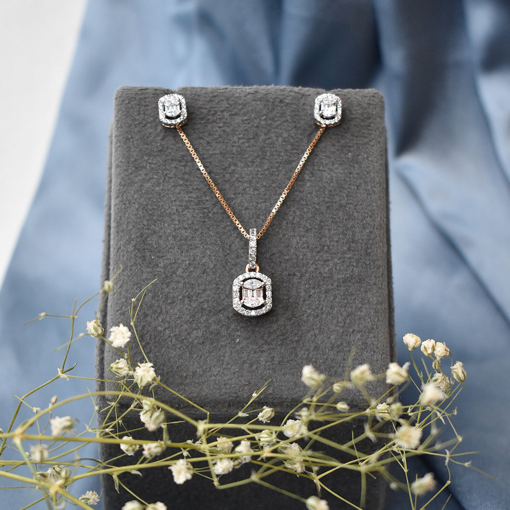 NIA Moonlit Prism Pendant Set