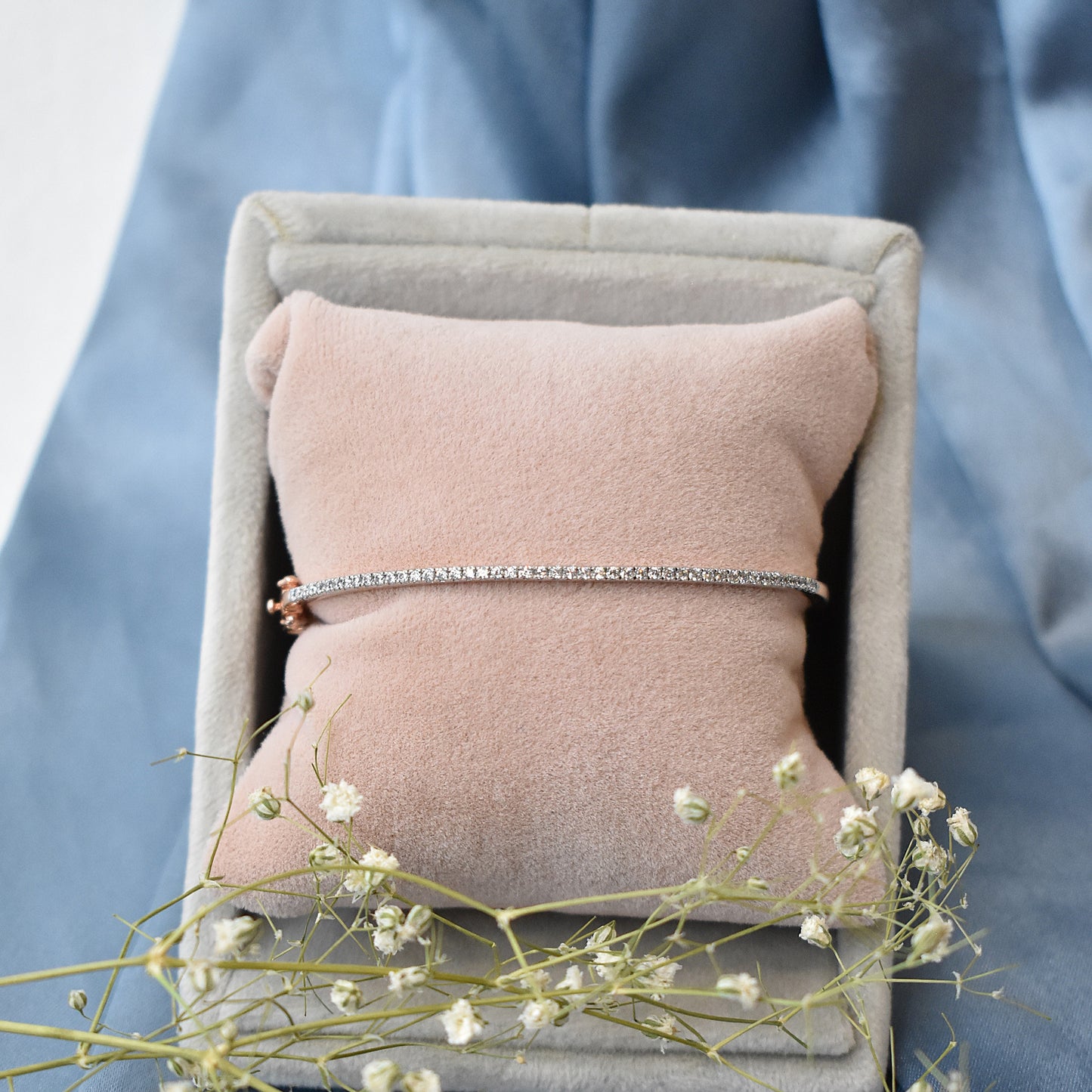 Minimal NIA Bracelet