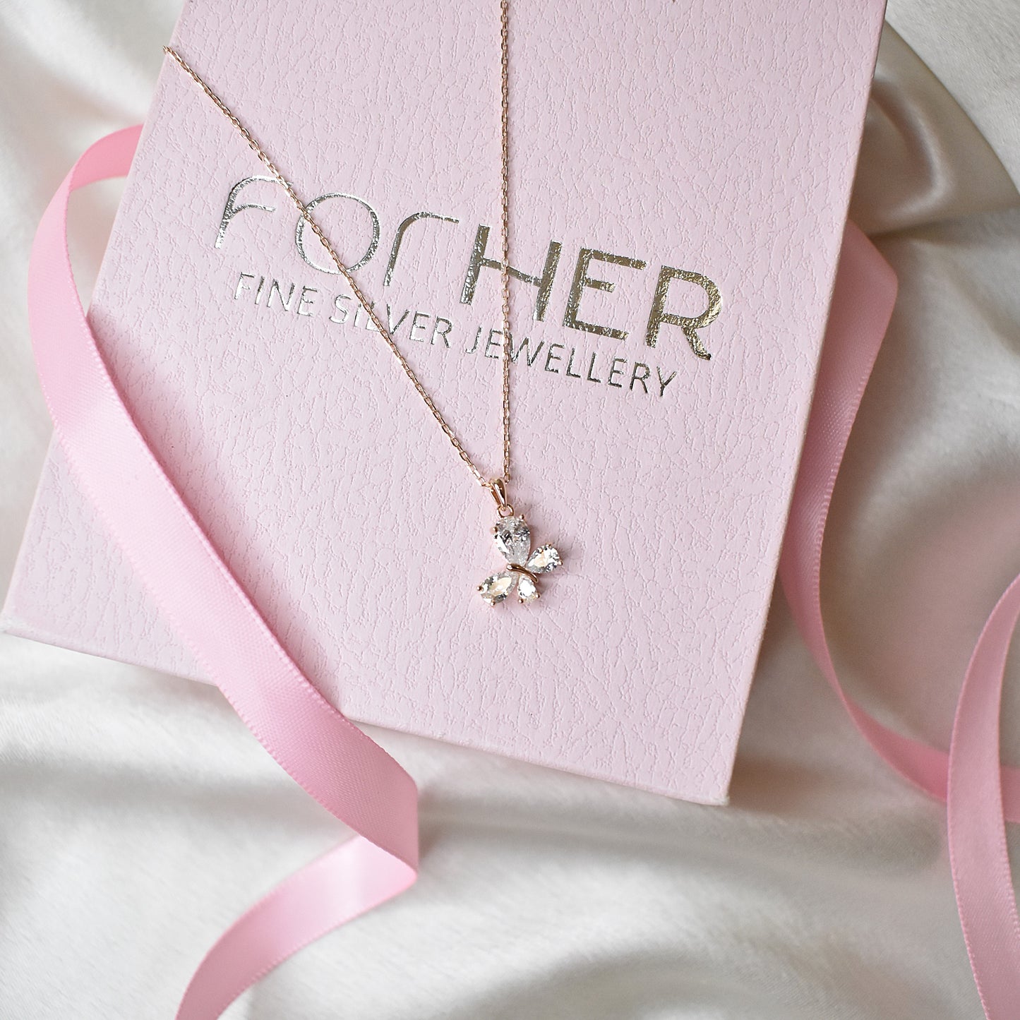 Minimal Butterfly Pendant Chain