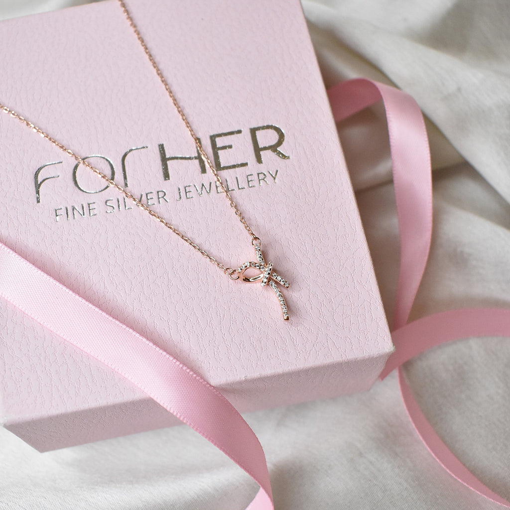 Coquette Knot Pendant Chain