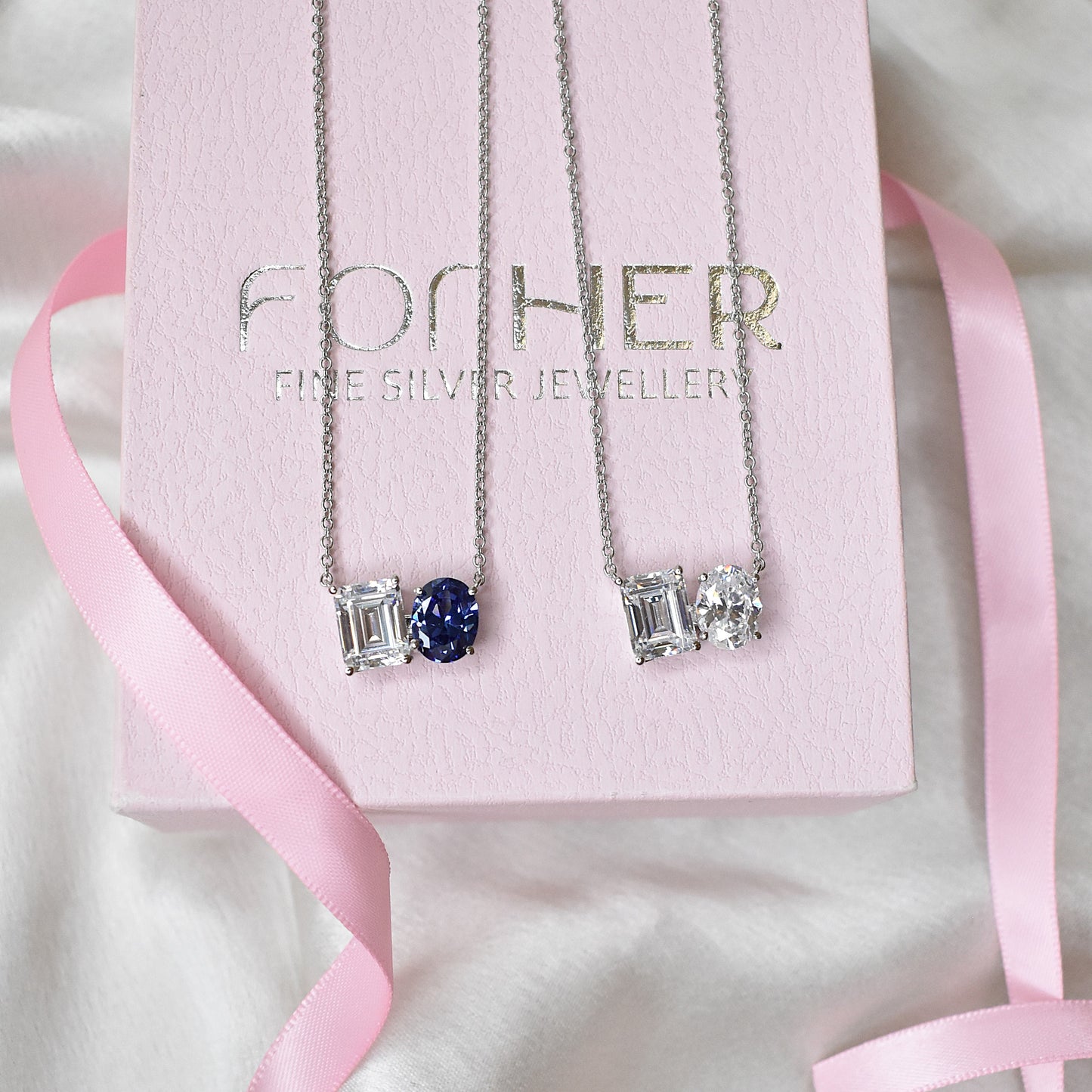 Toi et Moi Pendant Chain