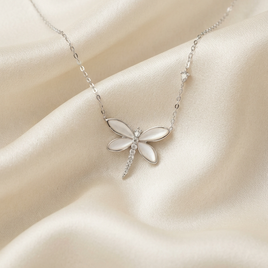 Fly Pendant Chain