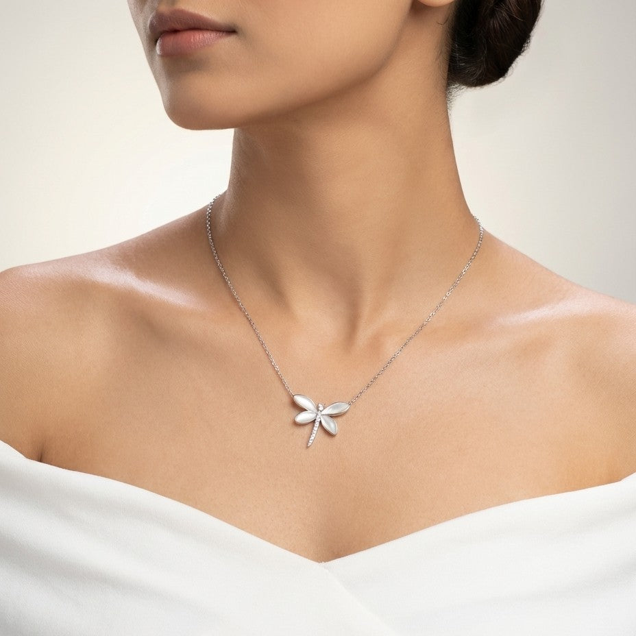 Fly Pendant Chain