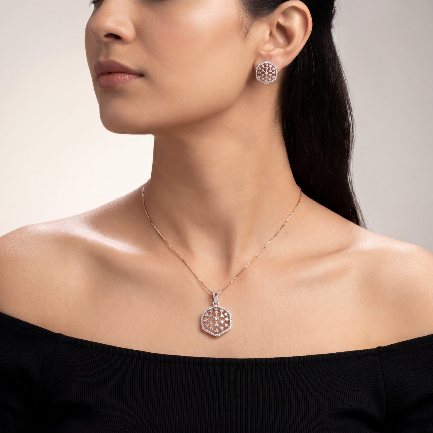 Nia Cluster Pendant Set