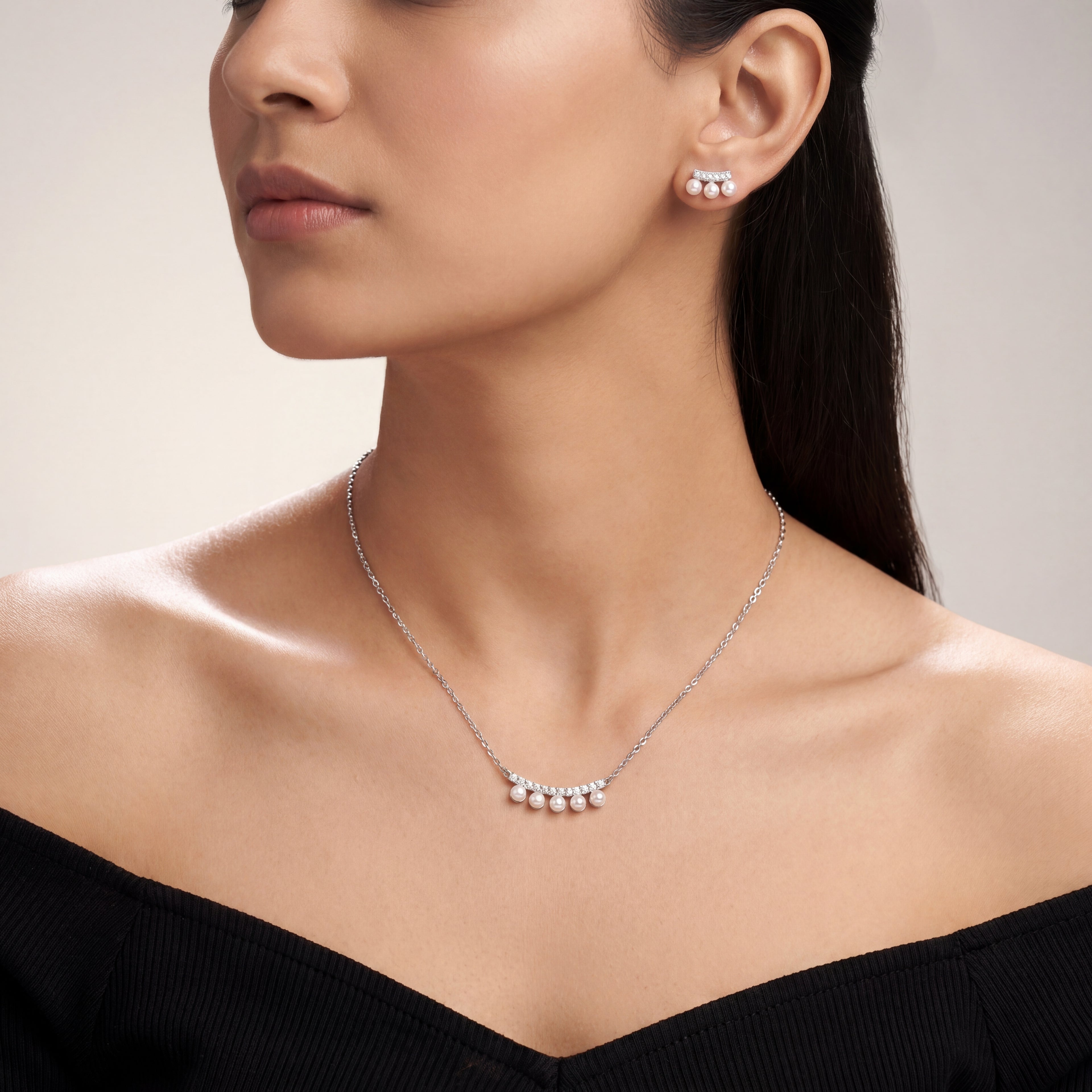 Delicate Pearl Pendant Set