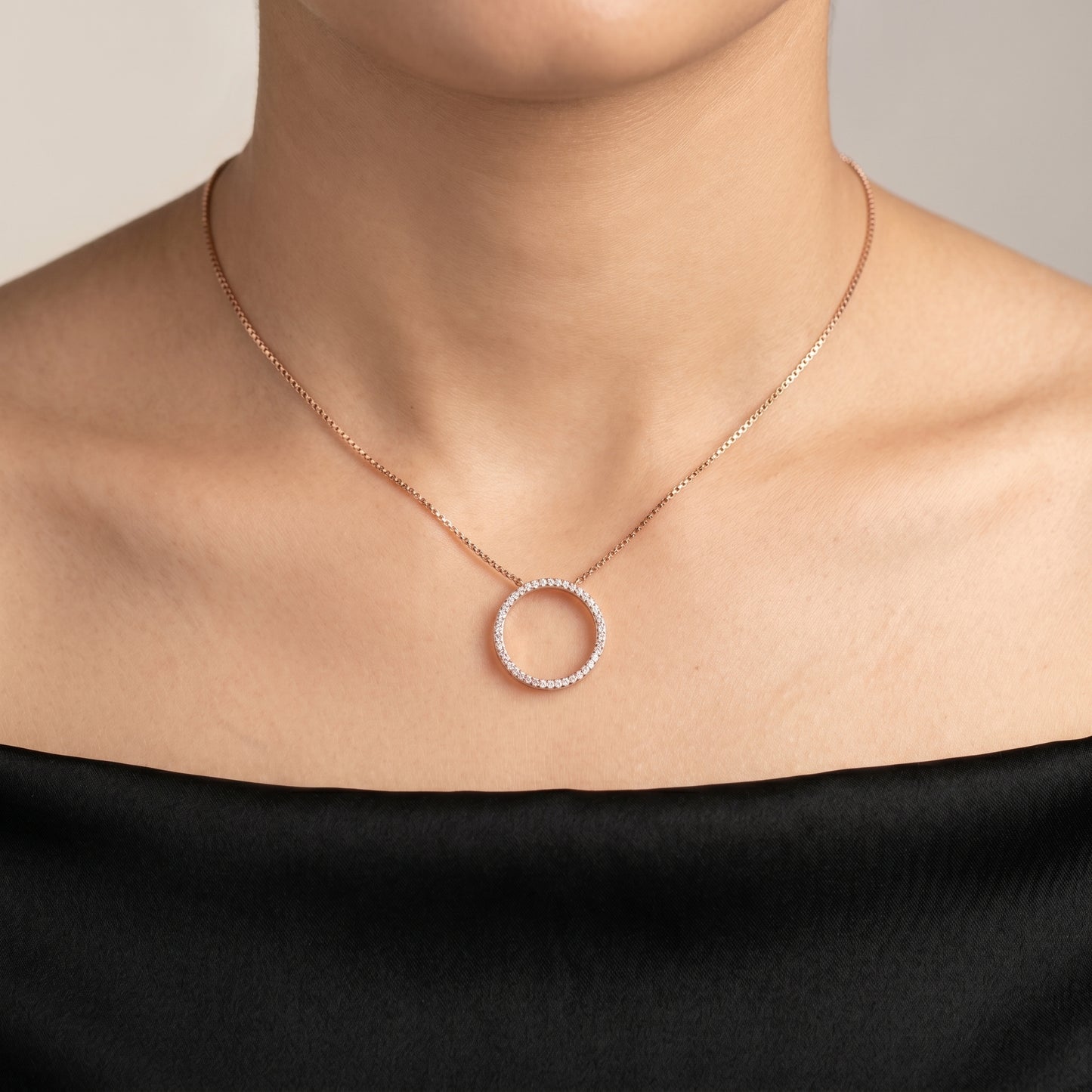 NIA Circular Necklace