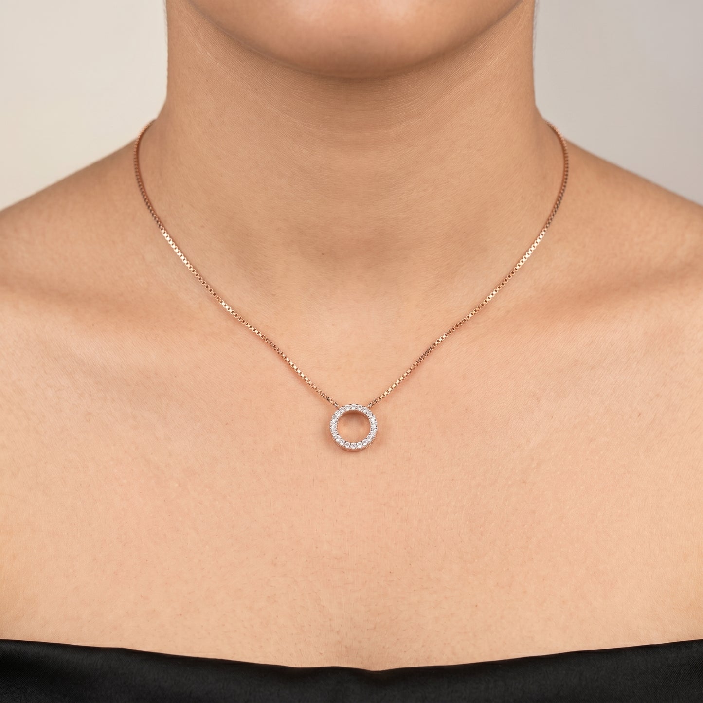 NIA Circular Necklace